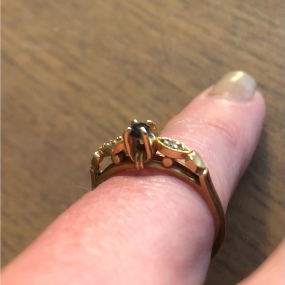 Sapphire & Diamond “Promise Ring”. Size 7 - Picture 3 of 3